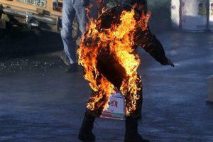 В Азербайджане совершается все больше самосожжений