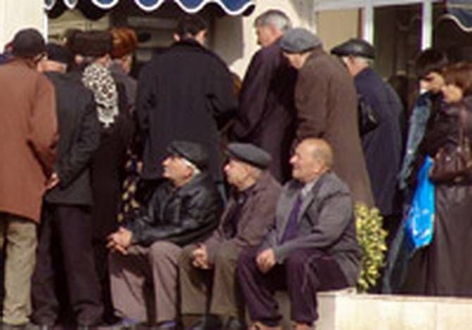 elders-stariki-pensioner-pensiya-pension