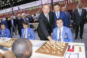 Ильхам Алиев сделал первый ход на Всемирной шахматной Олимпиаде в Баку