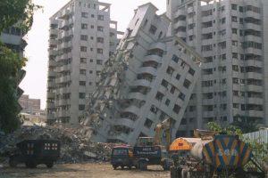 Какие строения в Баку не выдержат землетрясений?