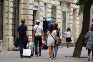 Поток туристов в Азербайджан увеличился почти на 12%