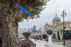 Баку в День государственной независимости (25 ФОТО)
