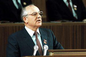 Неверная политика Горбачева привела к возникновению карабахского конфликта