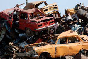 Азербайджану нужна программа утилизации старых авто