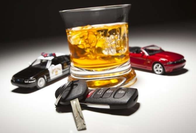 alcohol-pyaniy-voditel-driving-ayiq-surucu