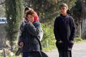 Сироты в Азербайджане вынуждены вести борьбу за выживание