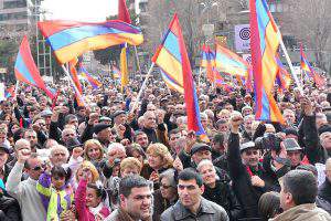 В Армении продолжаются волнения