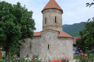 «Армяно-григорианская церковь  на протяжении XIX столетия уничтожала и грабила албанское наследие»