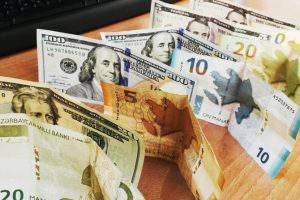 Падение интереса к доллару не означает укрепление маната