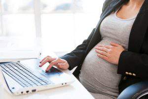 В Азербайджане предлагают увеличить штрафы за увольнение беременных
