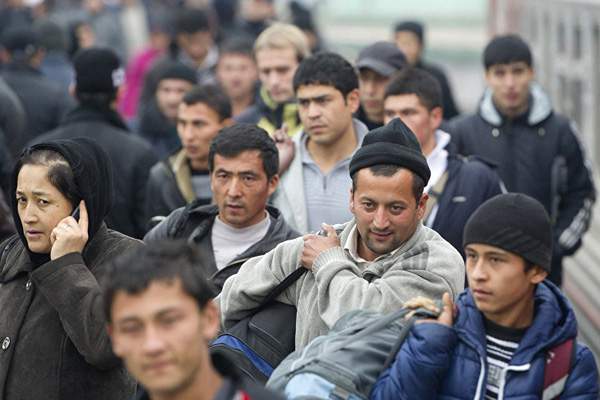 В Азербайджане к мигрантам относятся плохо?