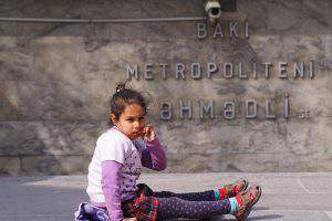 Жизнь детей в Азербайджане: давление, насилие и запреты на посещение школы