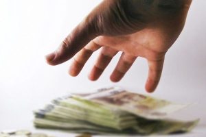 Куда уходят деньги: О контроле за госфинансами в Азербайджане