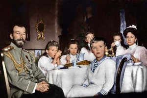 Жизнь семьи Николая II после расстрела