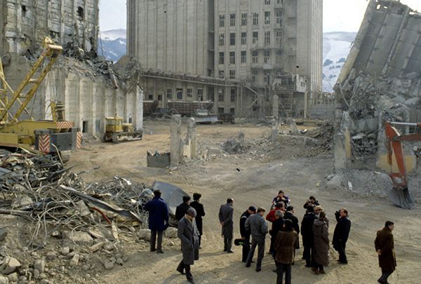 armenia-spitak-quake-zemletryasenie