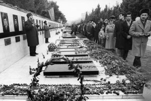 Азербайджанский народ почтил память шехидов