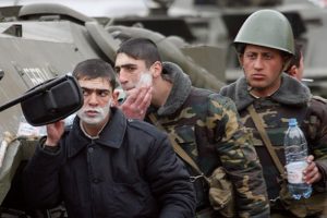 Карты, деньги, два ствола: Что происходит в армянской армии?