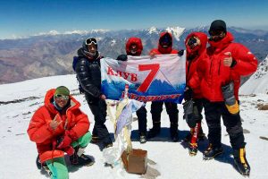 Азербайджанский альпинист взошел на высочайшую вершину Южной Америки
